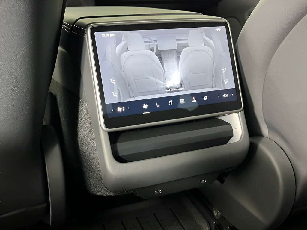 Used 2026 Tesla Model 3 RWD image 25