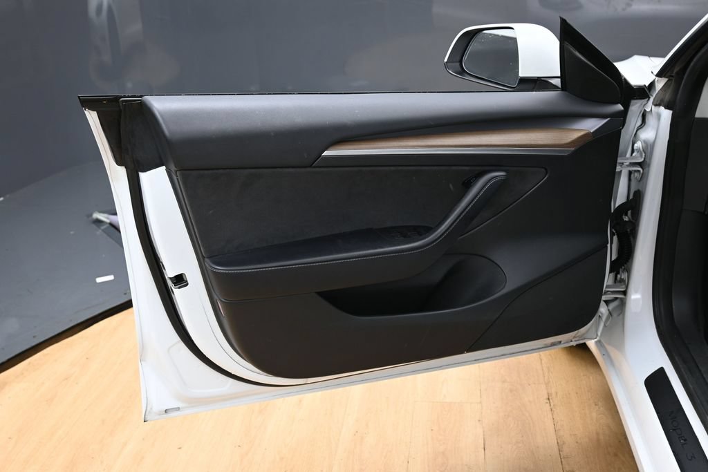 Used 2023 Tesla Model 3 Standard Range RWD image 42