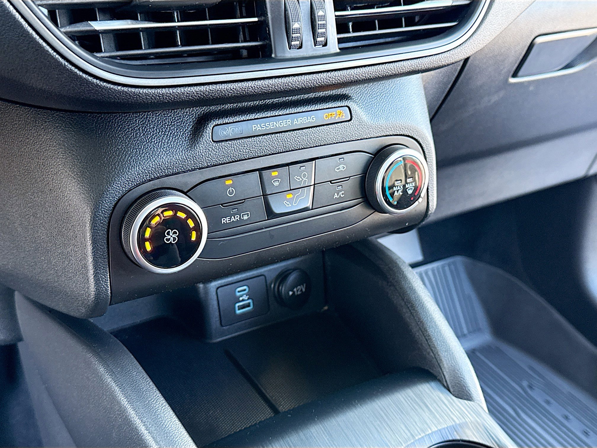 Certified 2023 Ford Escape AWD image 11