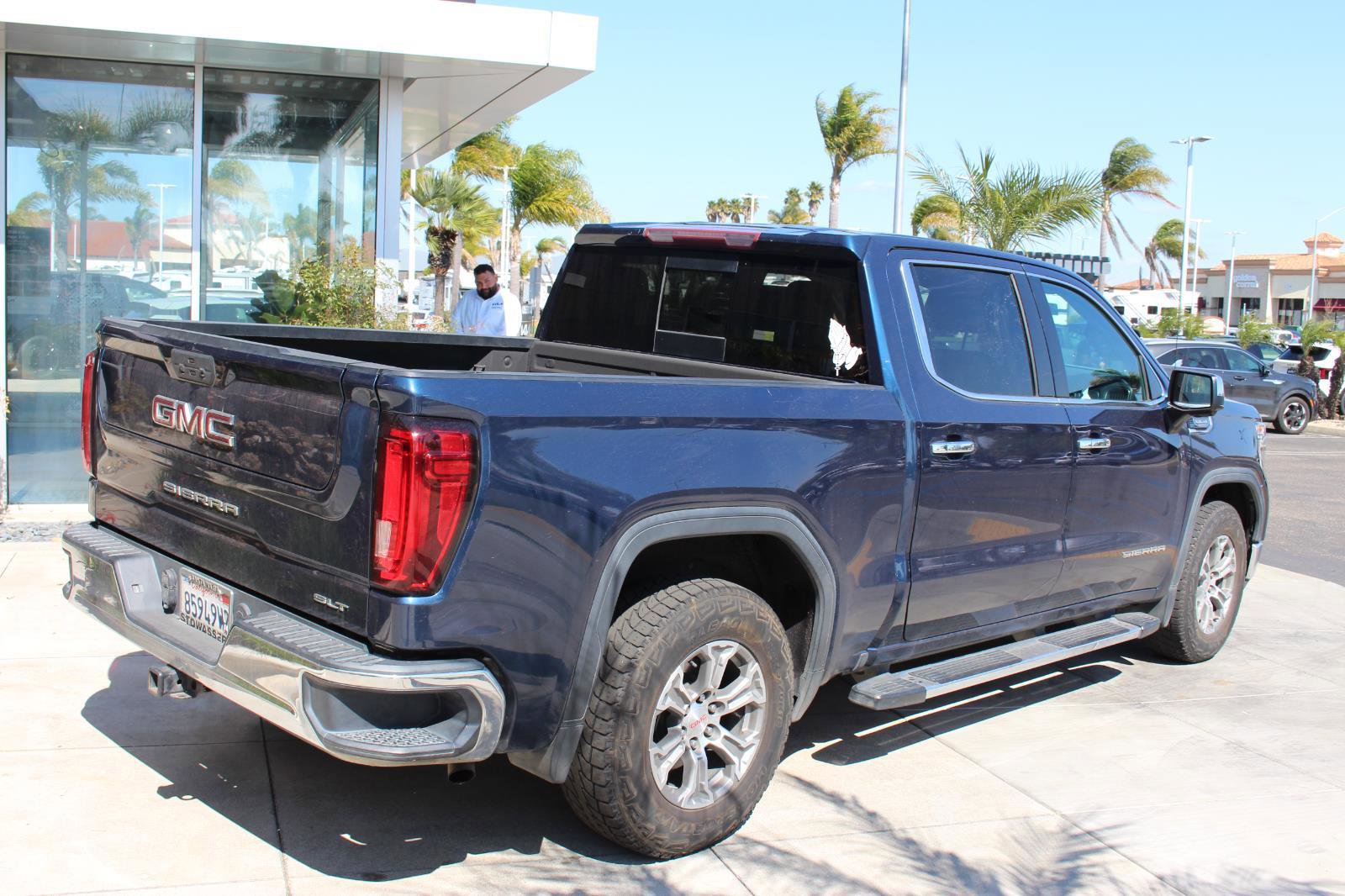 Used 2020 GMC Sierra 1500 SLT w/ SLT Convenience Package image 9