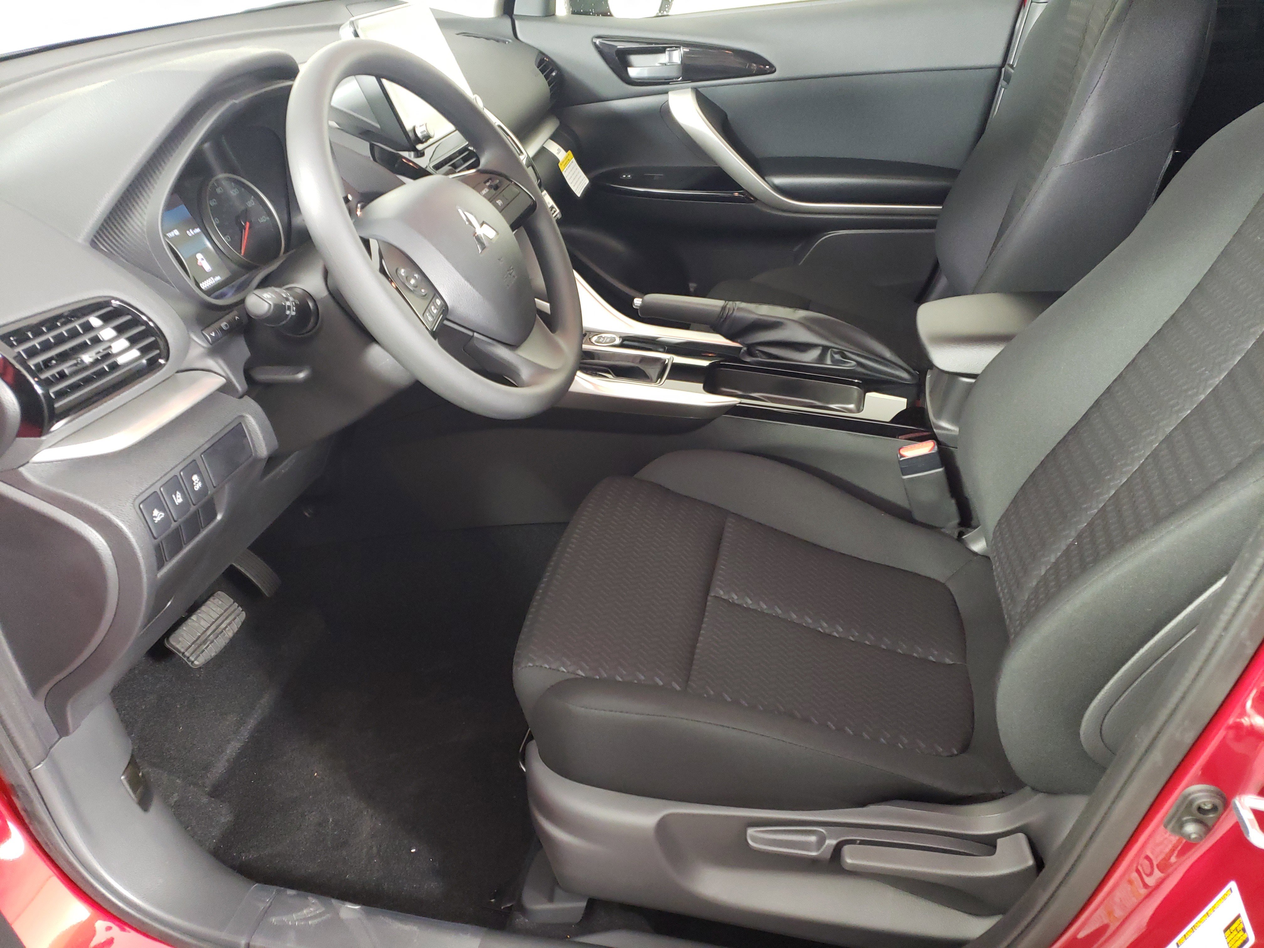 New 2026 Mitsubishi Eclipse Cross LE image 8