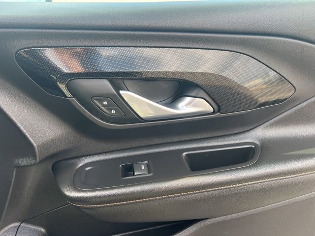 Used 2024 GMC Terrain AT4 image 31