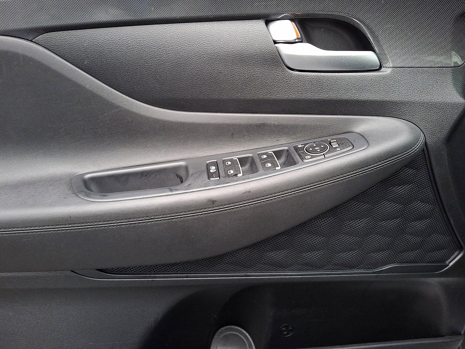 Used 2022 Hyundai Santa Fe XRT w/ Winter Weather Package image 14