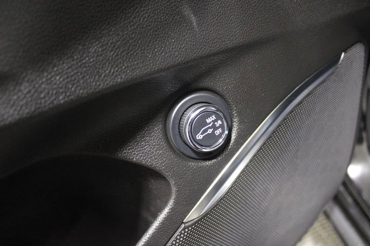 Used 2024 Buick Enclave Essence w/ Experience Buick Package FWD image 21