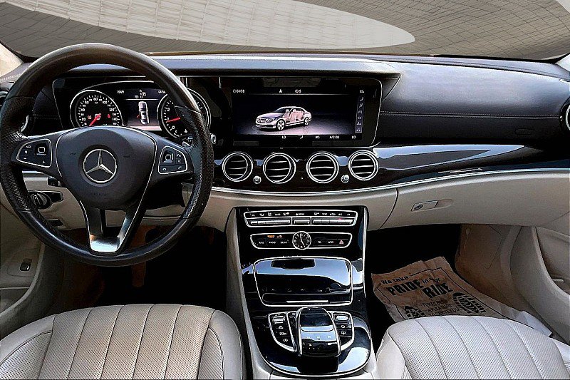 Used 2017 Mercedes-Benz E 300 image 12