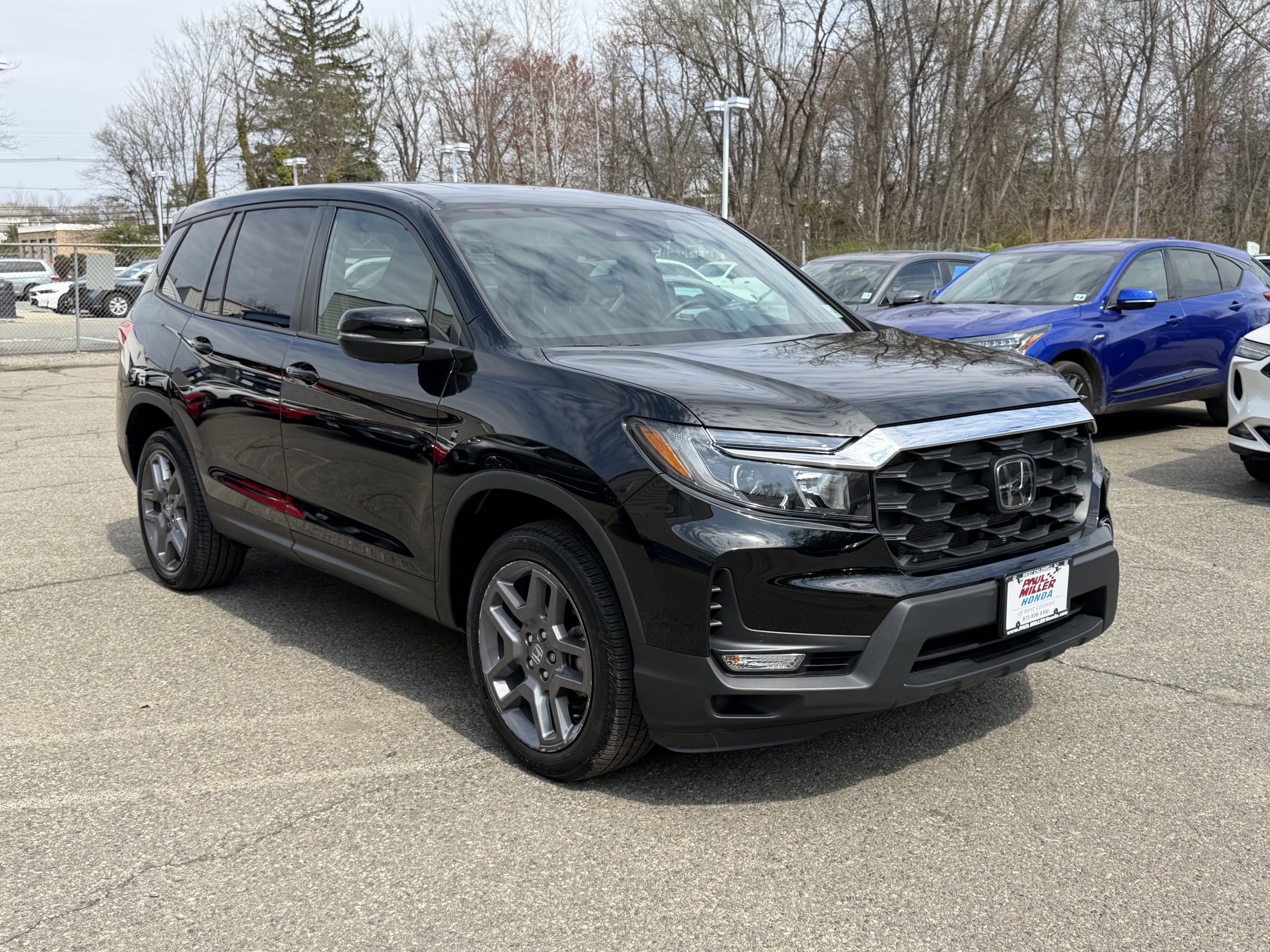 Used 2023 Honda Passport EX-L image 3