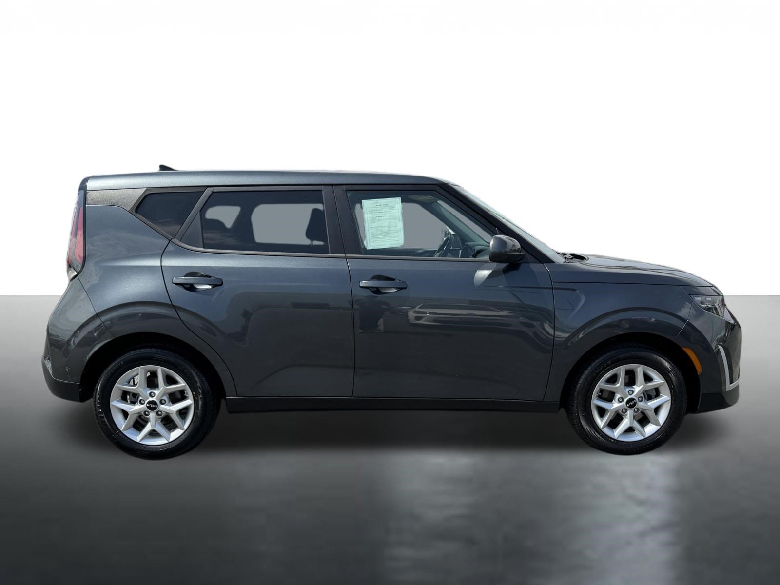 Certified 2024 Kia Soul LX w/ Option Group 015 FWD image 9
