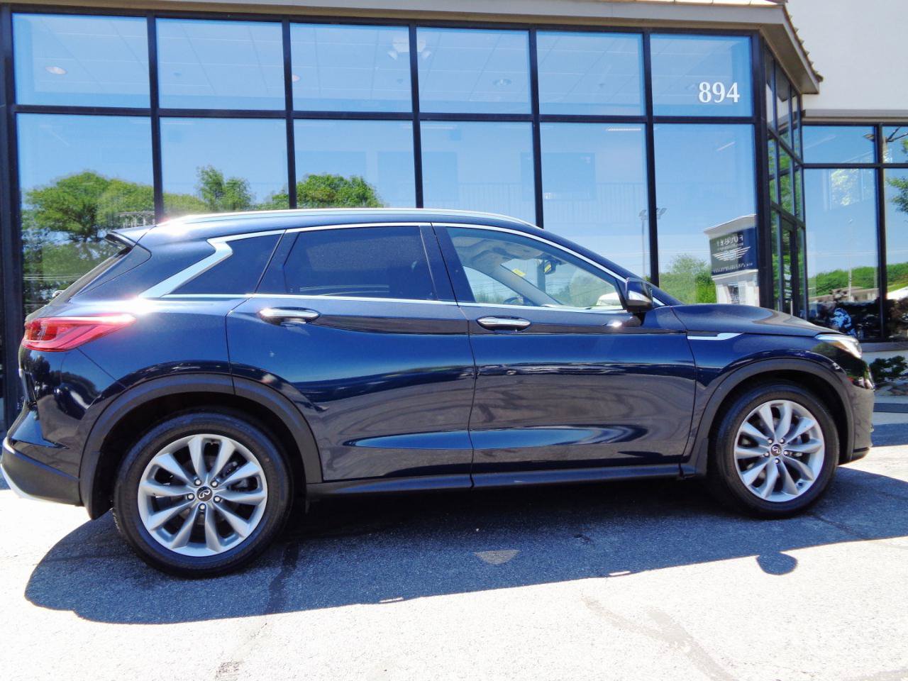 Used 2021 INFINITI QX50 Luxe AWD/4WD image 4
