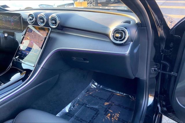 Used 2025 Mercedes-Benz C 300 4MATIC Sedan image 15