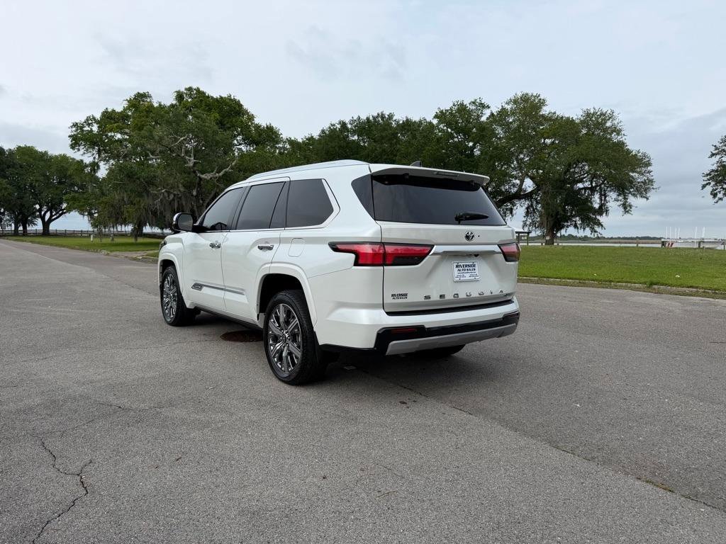 Used 2025 Toyota Sequoia Capstone AWD/4WD image 3