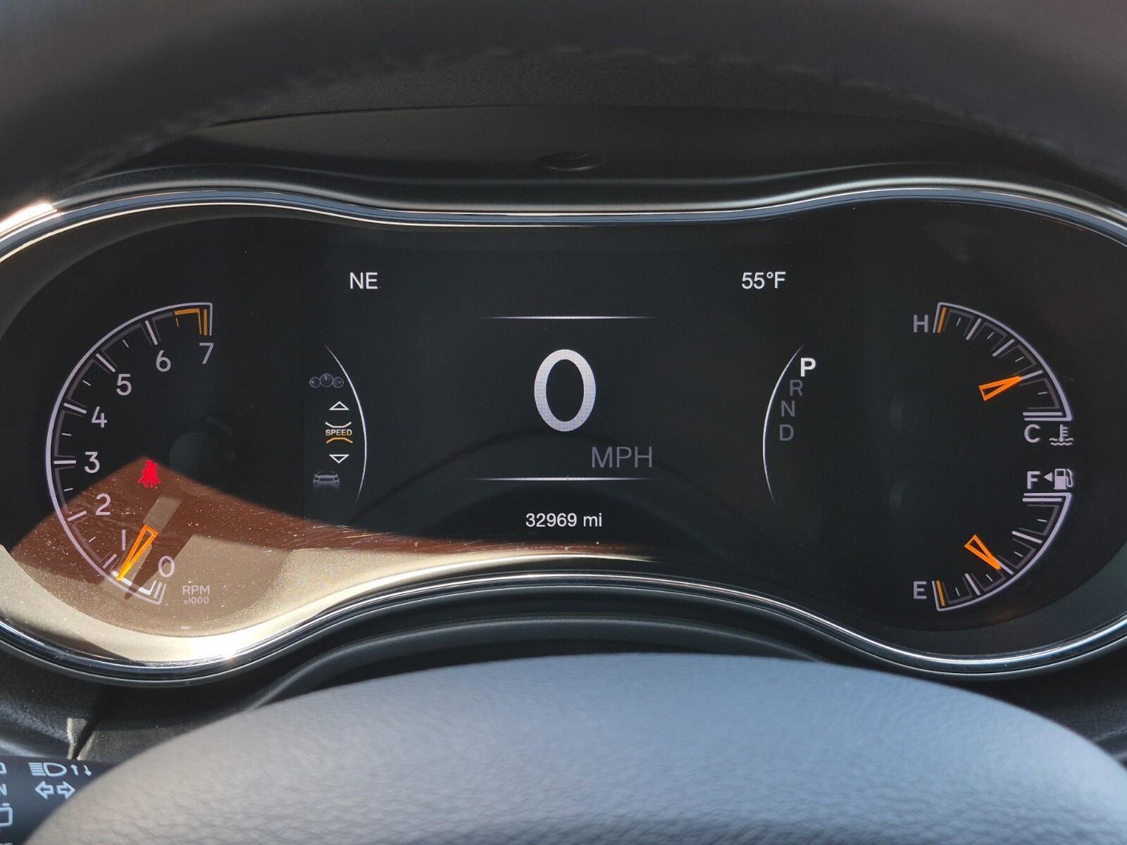 Used 2021 Jeep Grand Cherokee Limited image 25