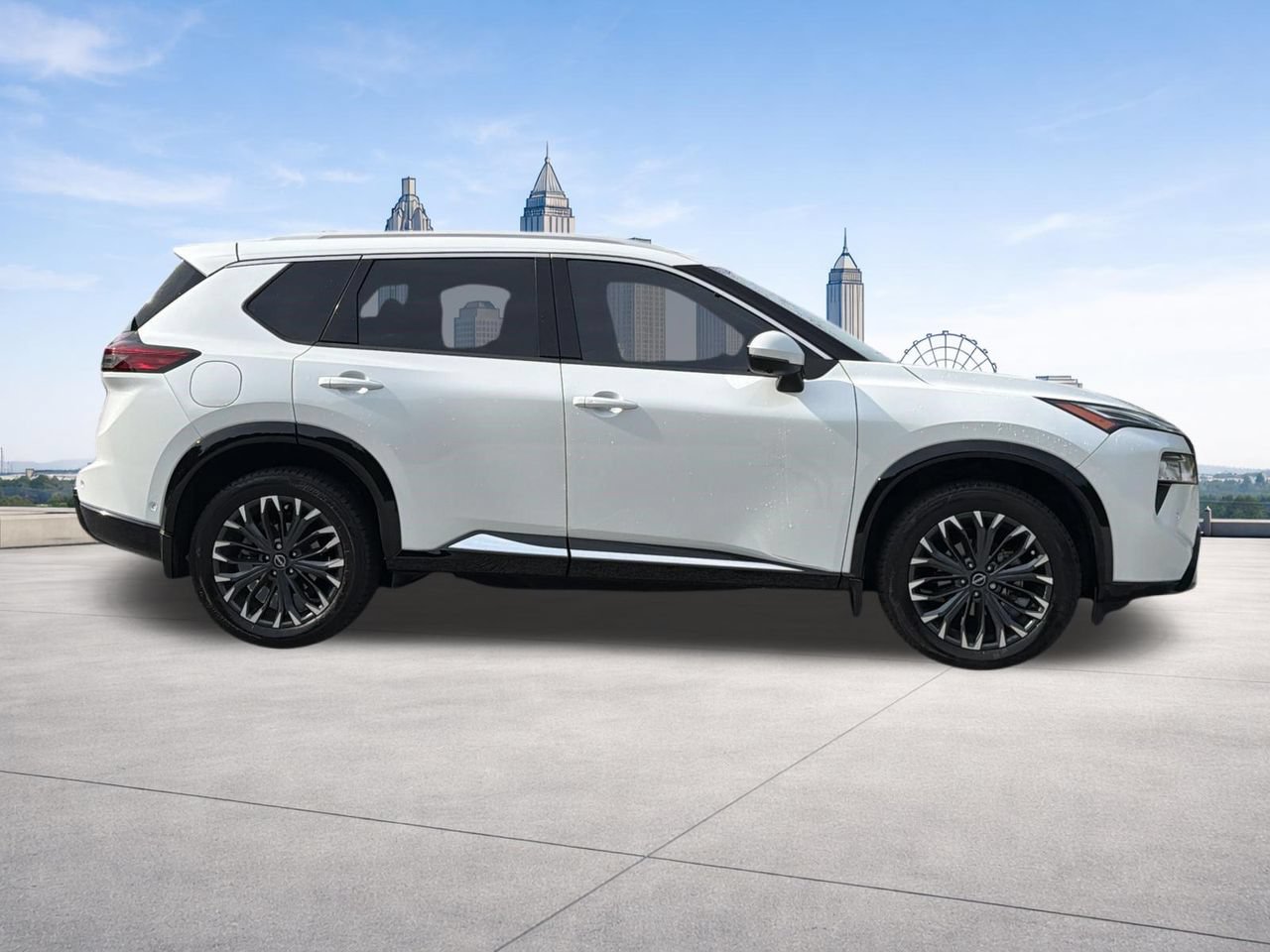 Used 2024 Nissan Rogue Platinum FWD image 30
