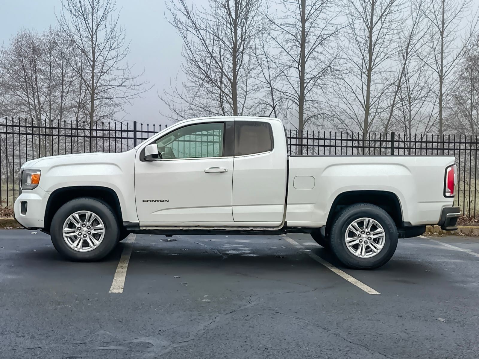 Used 2020 GMC Canyon SLE w/ Driver Alert Package image 7