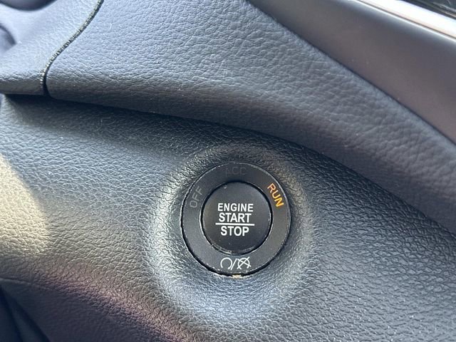 Used 2022 Jeep Cherokee Limited image 29