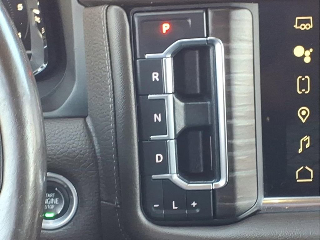 Used 2022 GMC Yukon XL Denali image 24