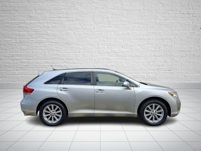 Used 2010 Toyota Venza AWD image 7