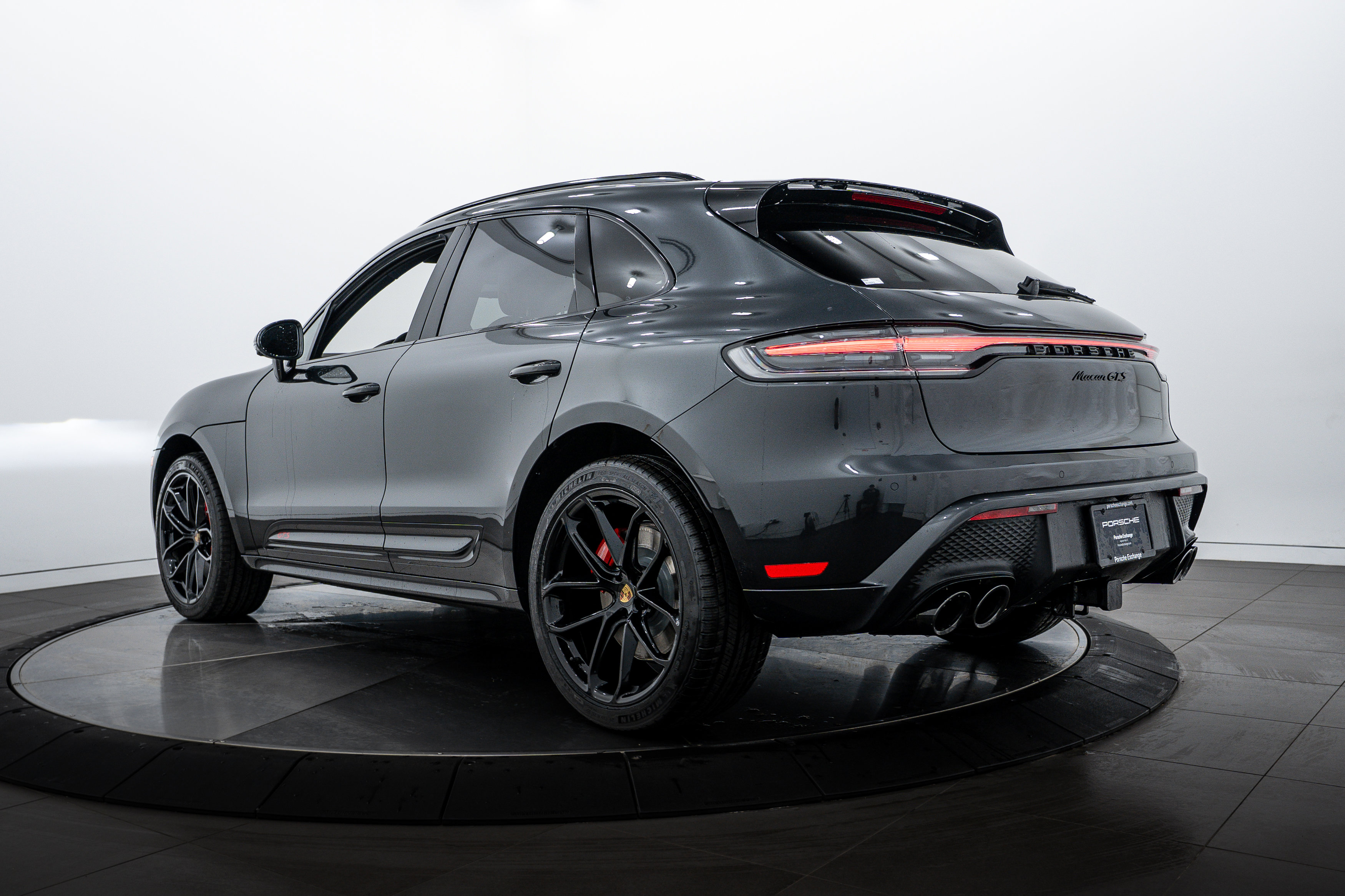 New 2026 Porsche Macan GTS image 3