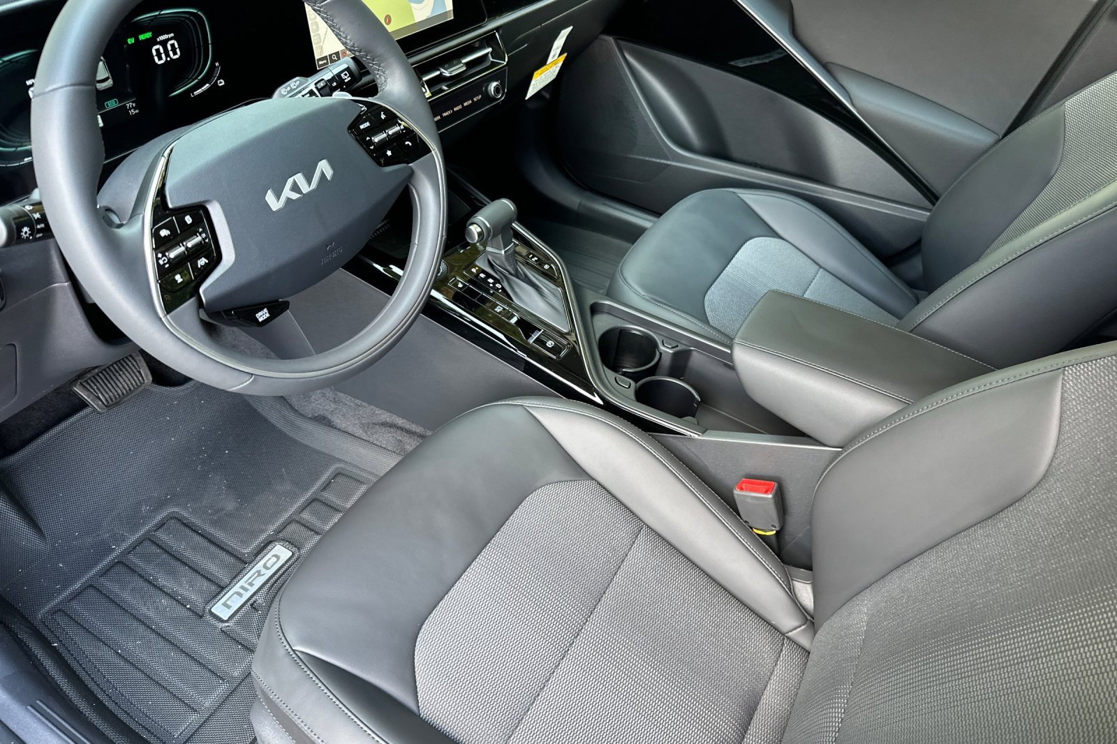 New 2025 Kia Niro EX image 6