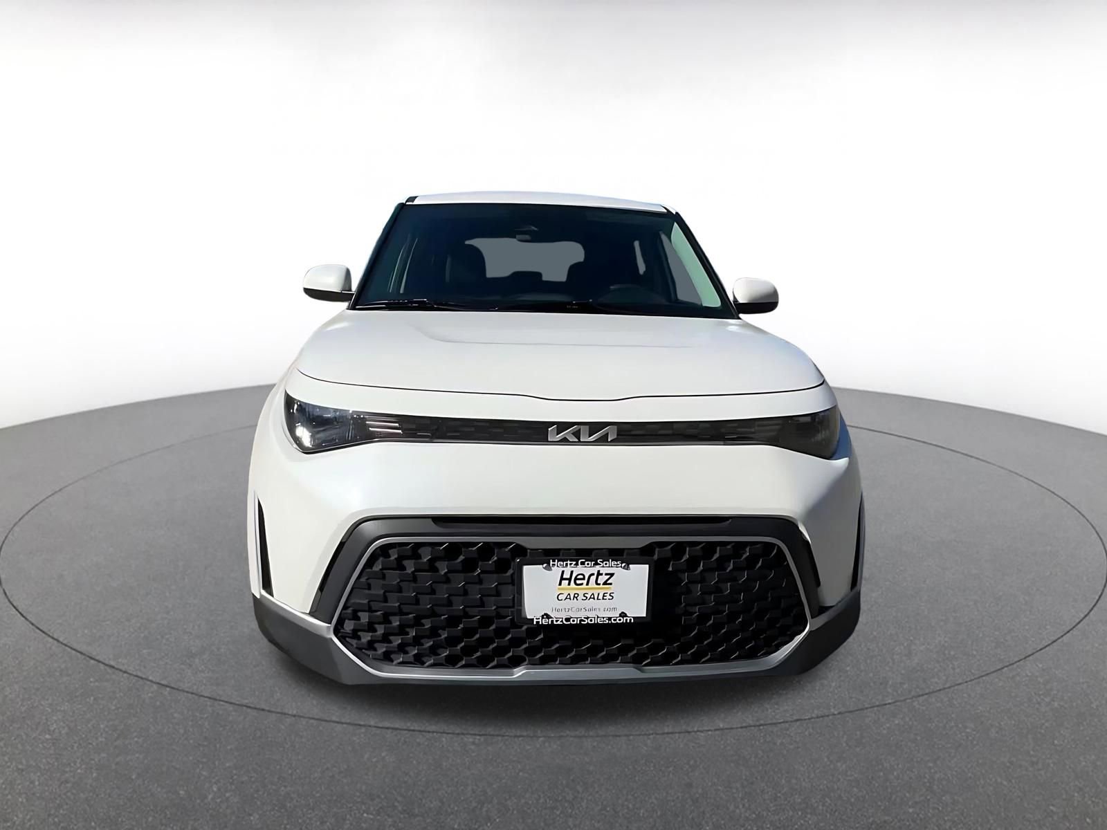 Used 2025 Kia Soul LX w/ LX Technology Package image 4