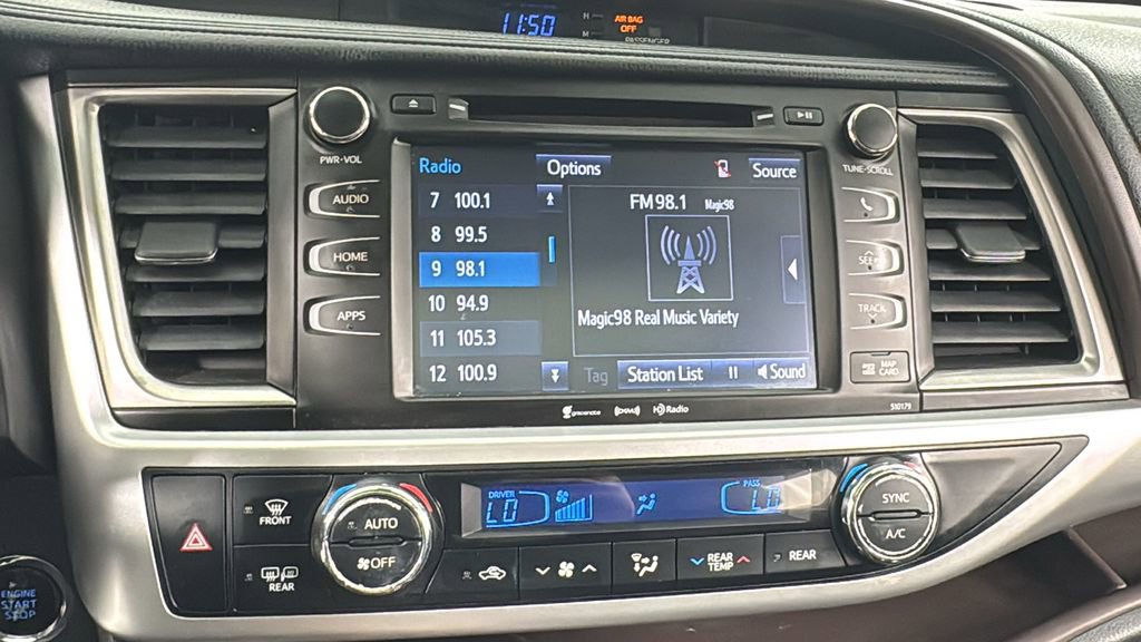 Used 2018 Toyota Highlander XLE image 27