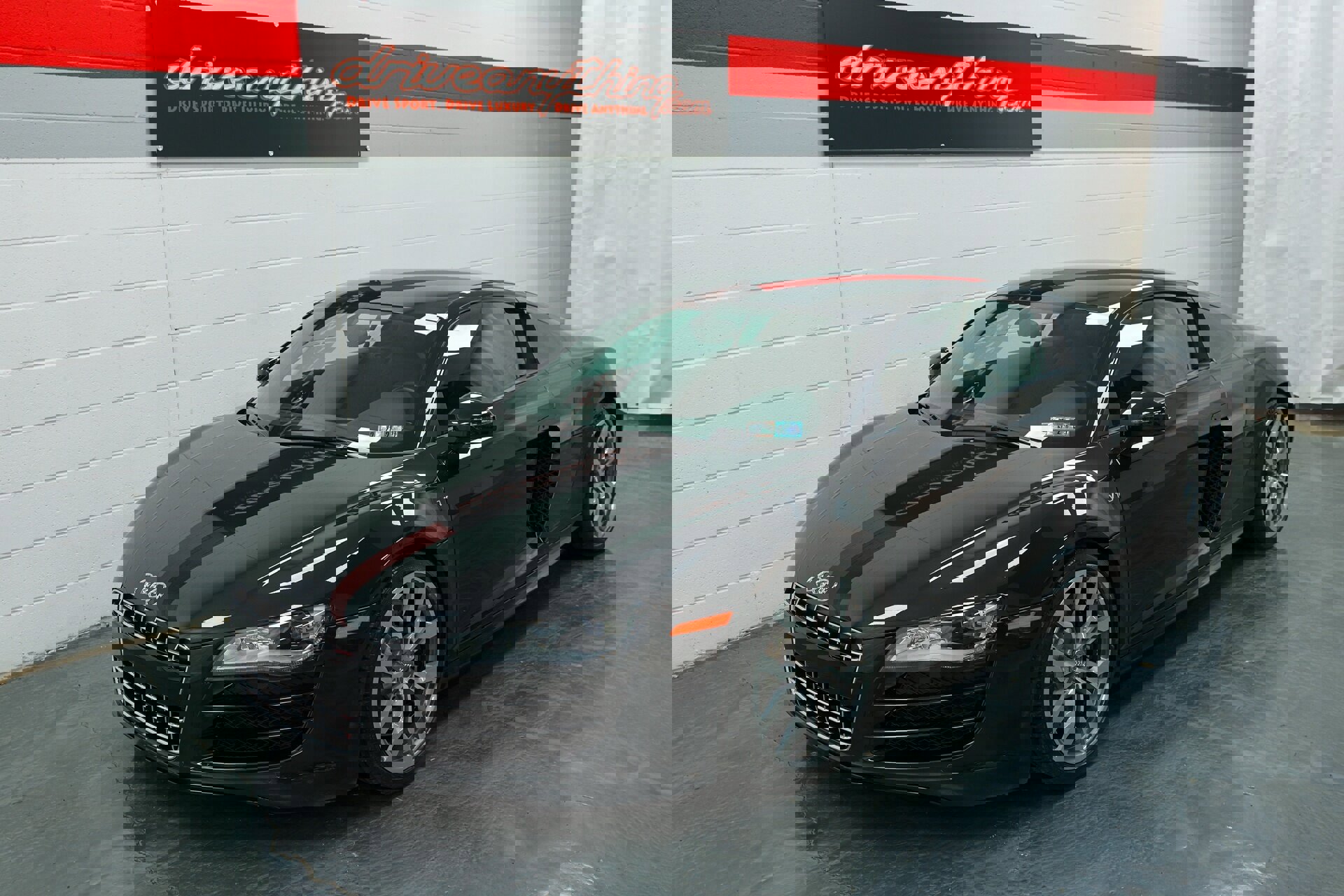 Used 2011 Audi R8 V10 image 1