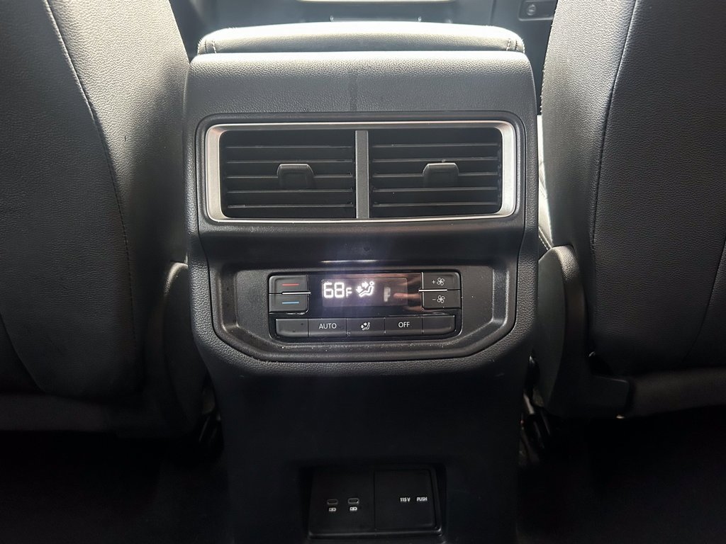 Used 2025 Volkswagen Atlas SE image 31