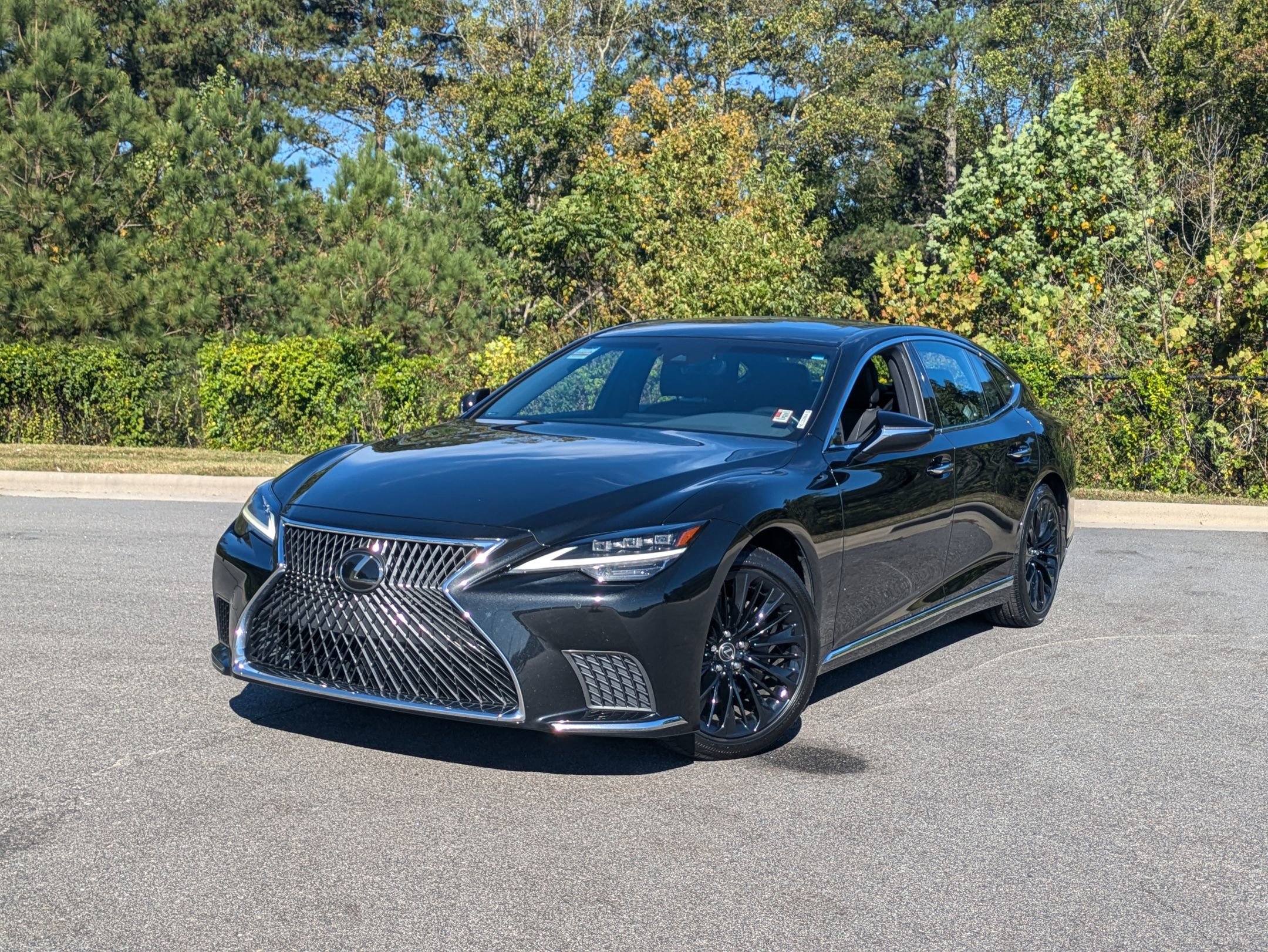 Used 2021 Lexus LS 500 w/ Accessory Package (Z2) image 1