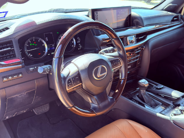 Used 2021 Lexus LX 570 4WD w/ Sport Package image 32