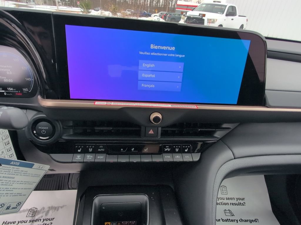 Certified 2025 Toyota Crown Signia w/ Advanced Technology Package image 19