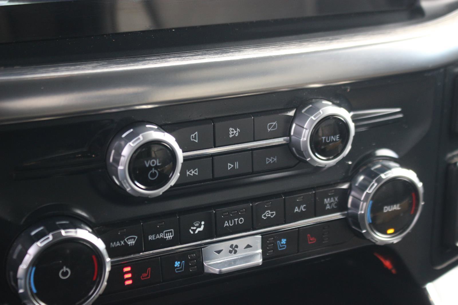 Used 2023 Ford F150 Lariat image 26