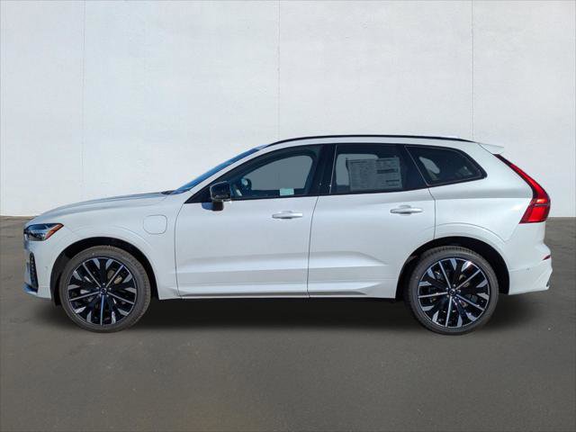 New 2026 Volvo XC60 T8 Ultra w/ Protection Package Premier image 3