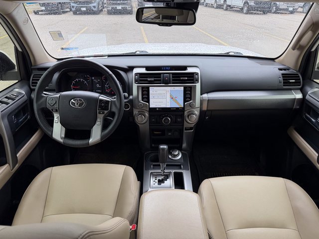 Used 2020 Toyota 4Runner SR5 Premium image 17