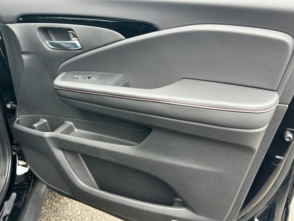 New 2026 Honda Ridgeline Black Edition image 19