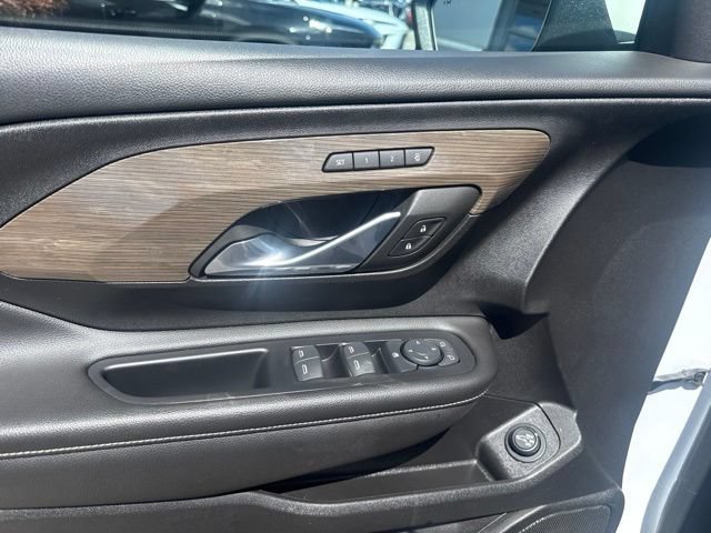 Used 2023 GMC Terrain Denali AWD/4WD image 12
