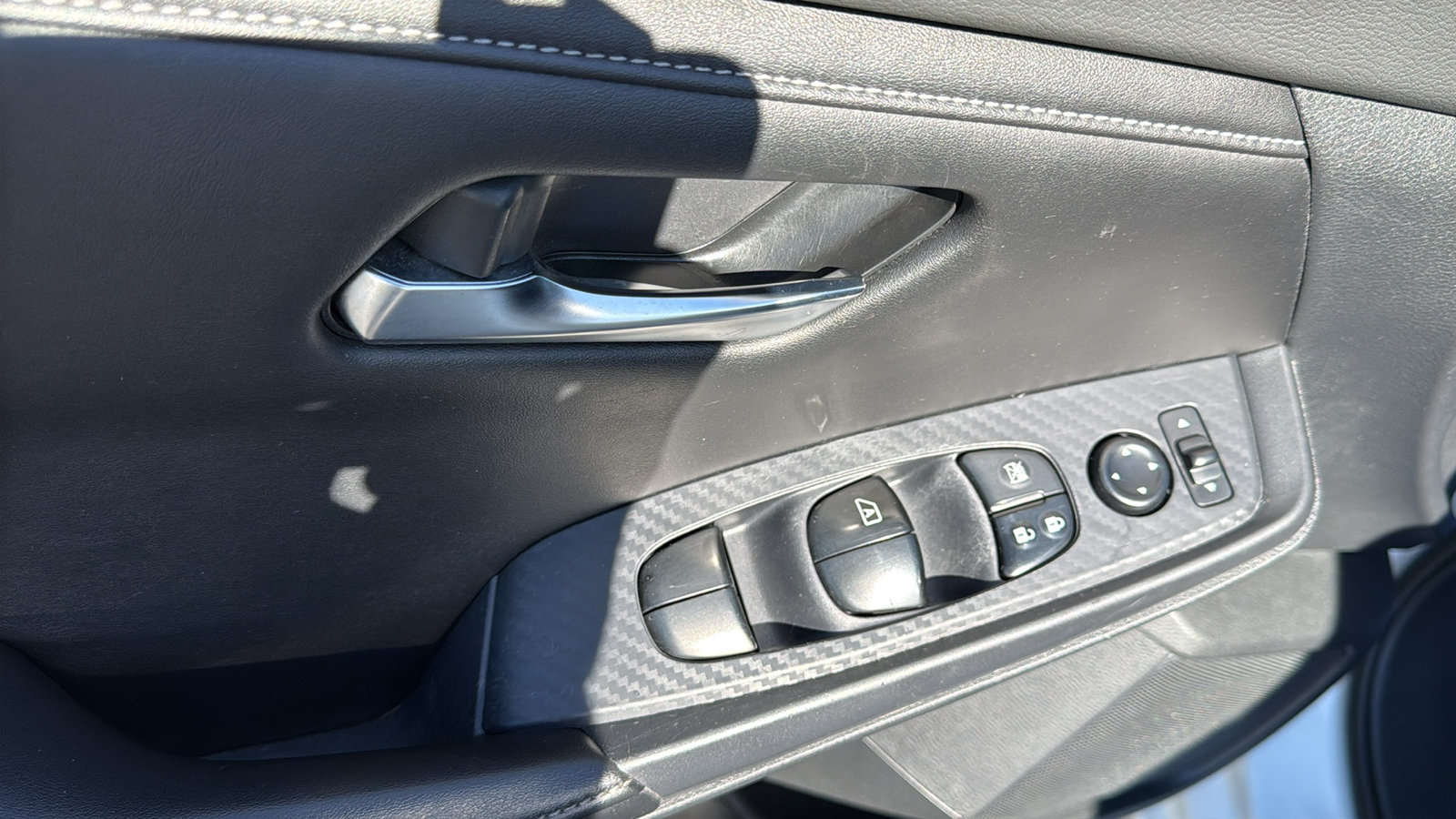 Certified 2020 Nissan Sentra SV FWD image 7