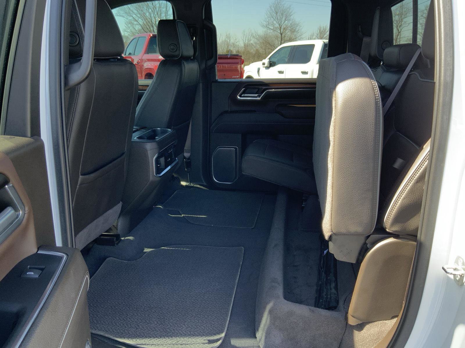 Used 2024 GMC Sierra 3500 Denali image 60