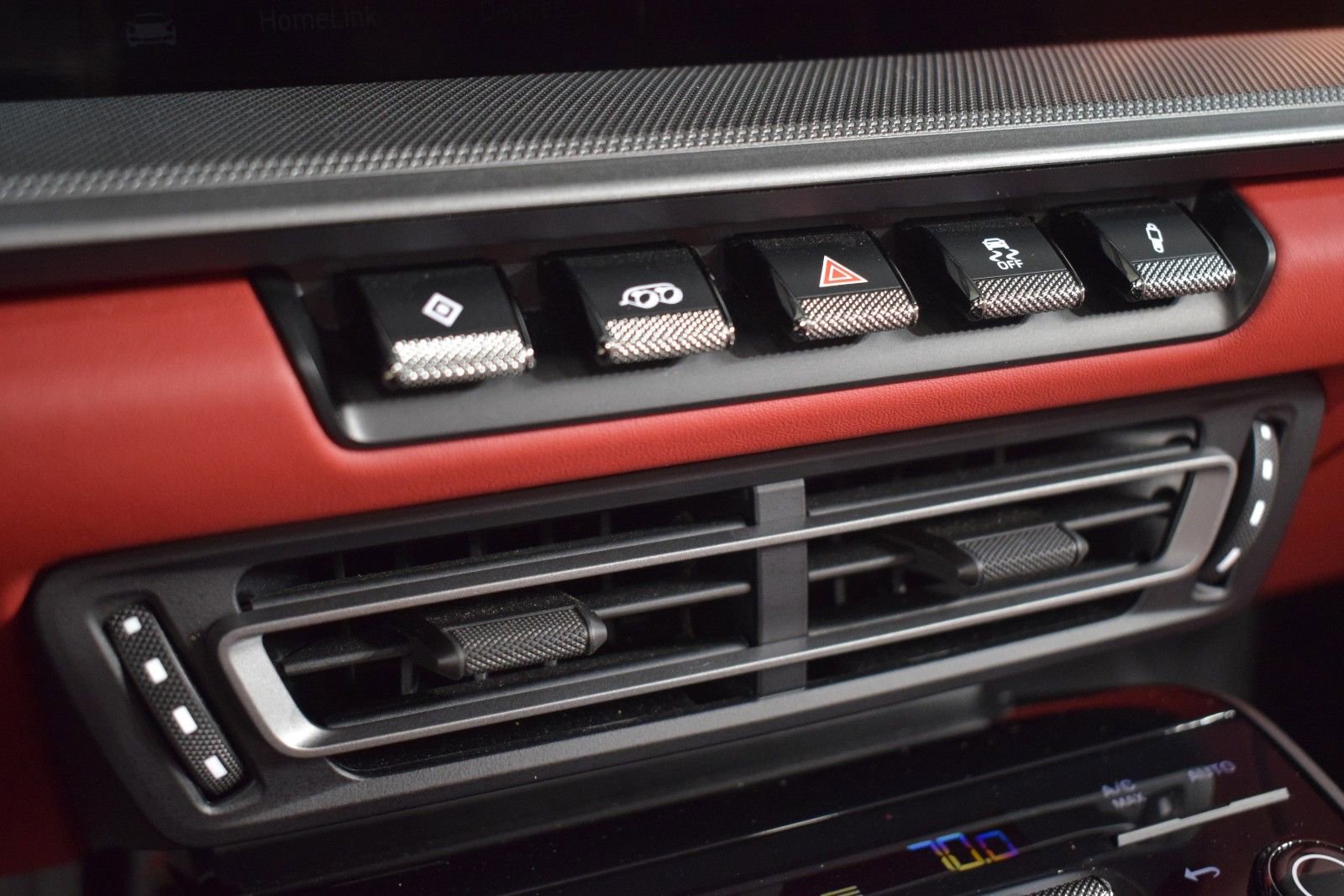 Used 2024 Porsche 911 Carrera 4S AWD/4WD image 32