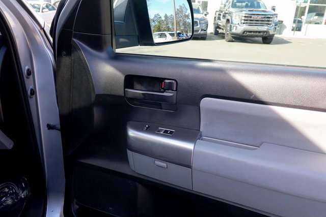 Used 2018 Toyota Sequoia SR5 image 41