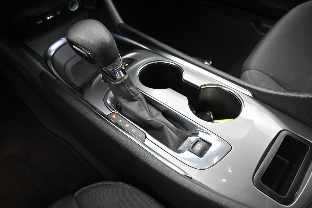 Used 2024 Chevrolet Malibu LT FWD image 15