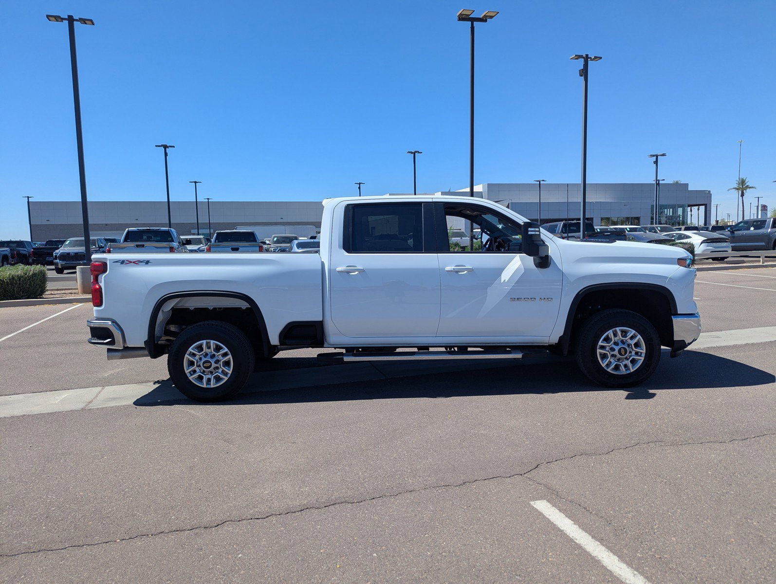 Certified 2025 Chevrolet Silverado 2500 LT w/ Convenience Package image 6