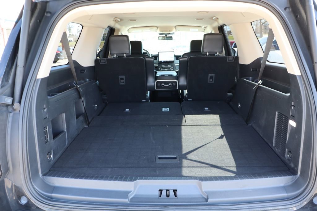 Used 2022 Ford Expedition Max XLT image 38