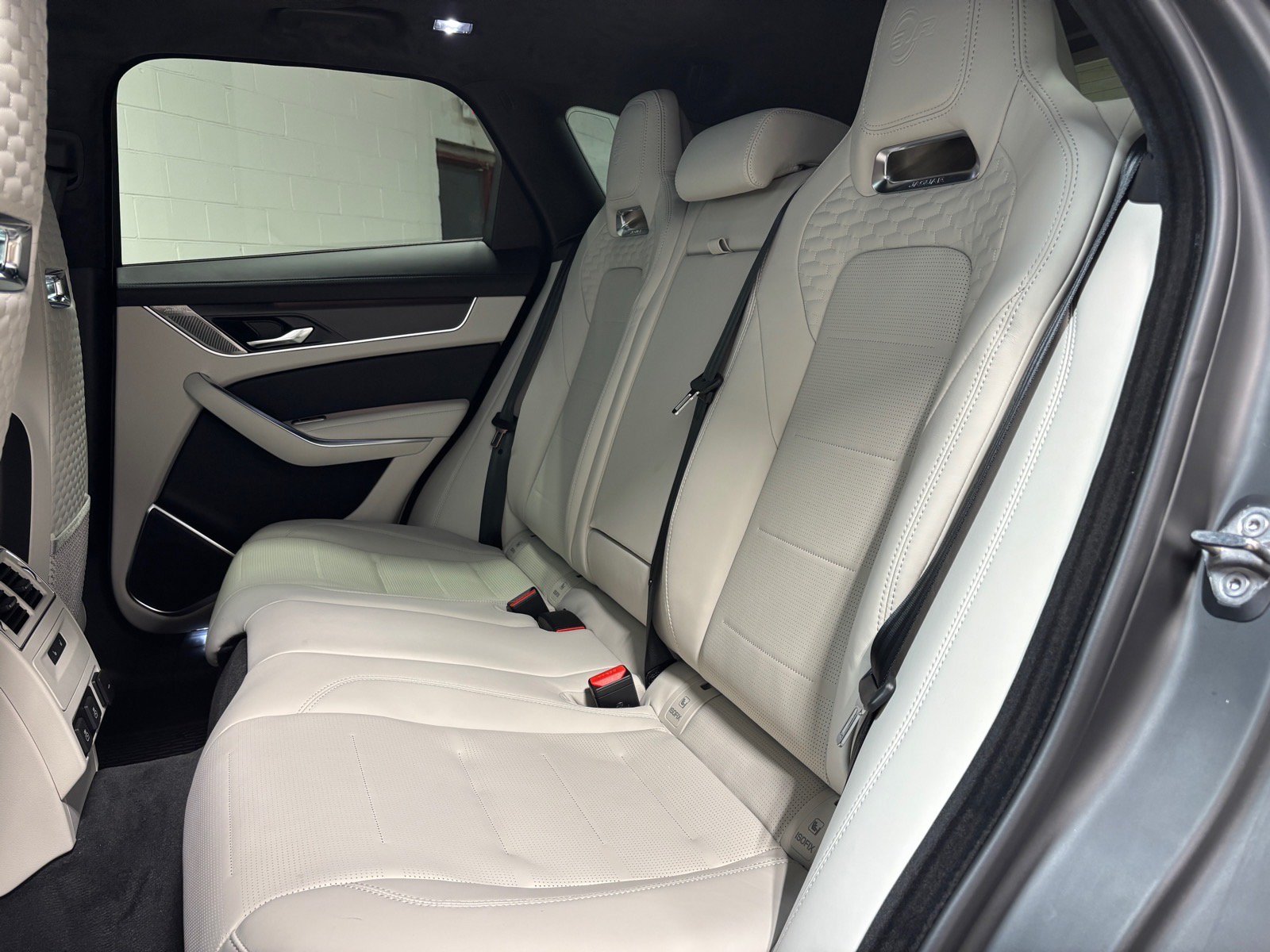 New 2026 Jaguar F-PACE SVR 575 Edition AWD/4WD image 28