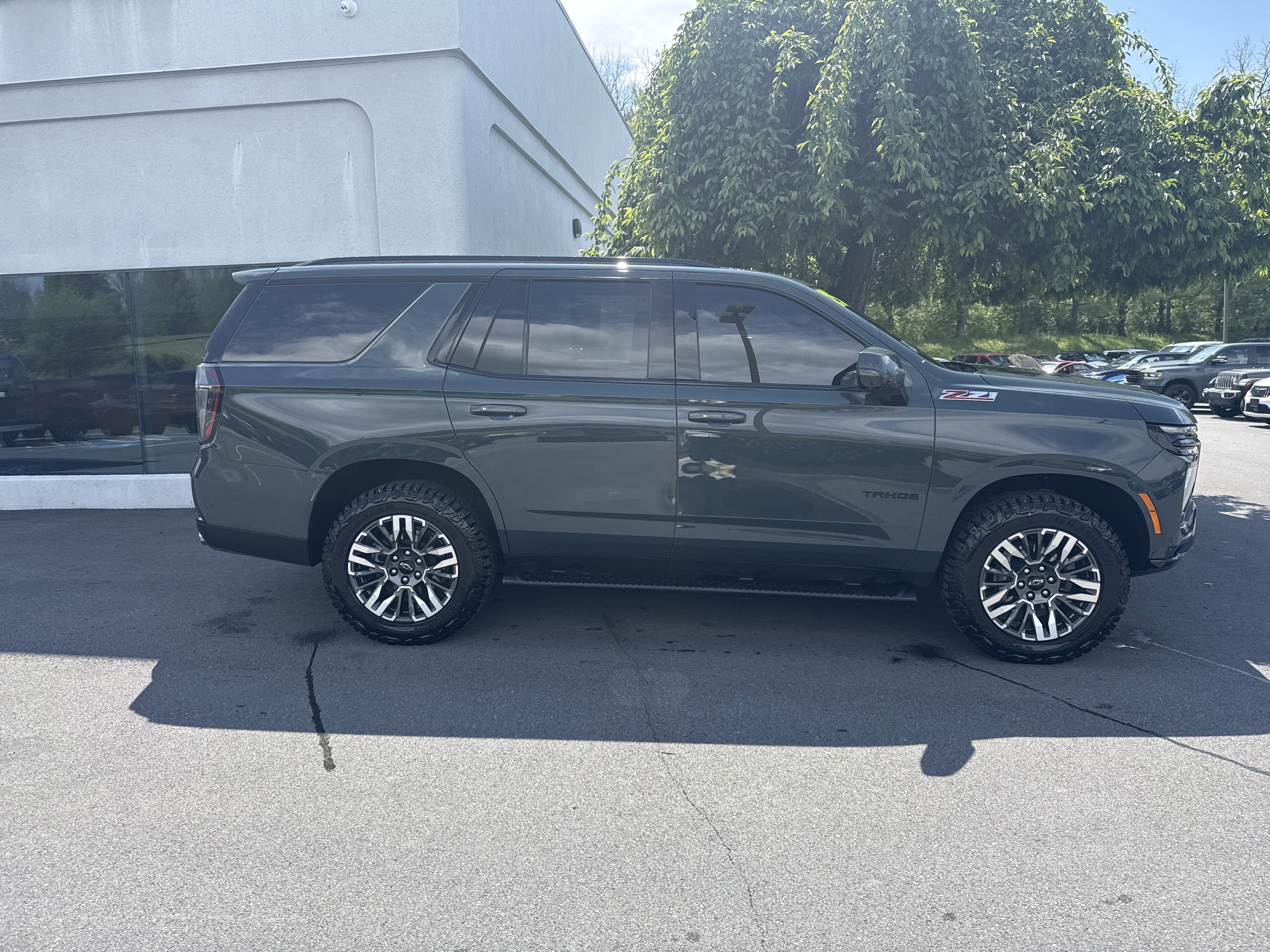 Used 2025 Chevrolet Tahoe Z71 w/ Comfort Package AWD/4WD video 2