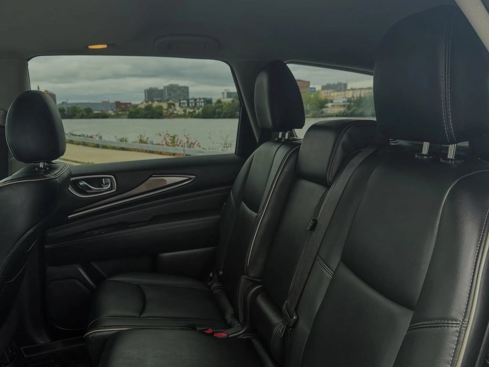 Used 2019 INFINITI QX60 Pure AWD/4WD image 13