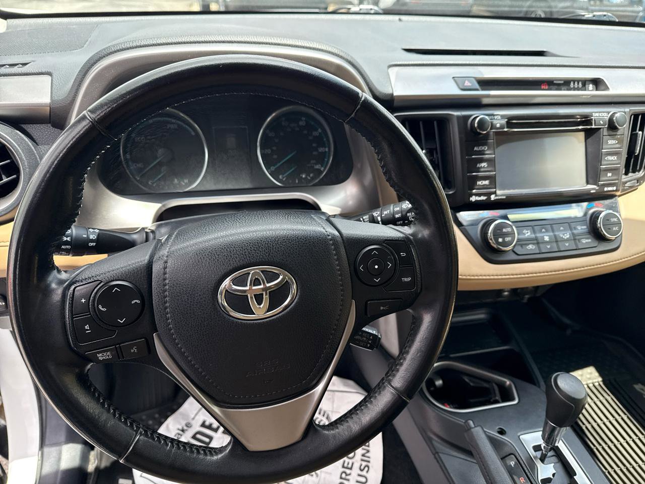 Used 2018 Toyota RAV4 XLE image 14