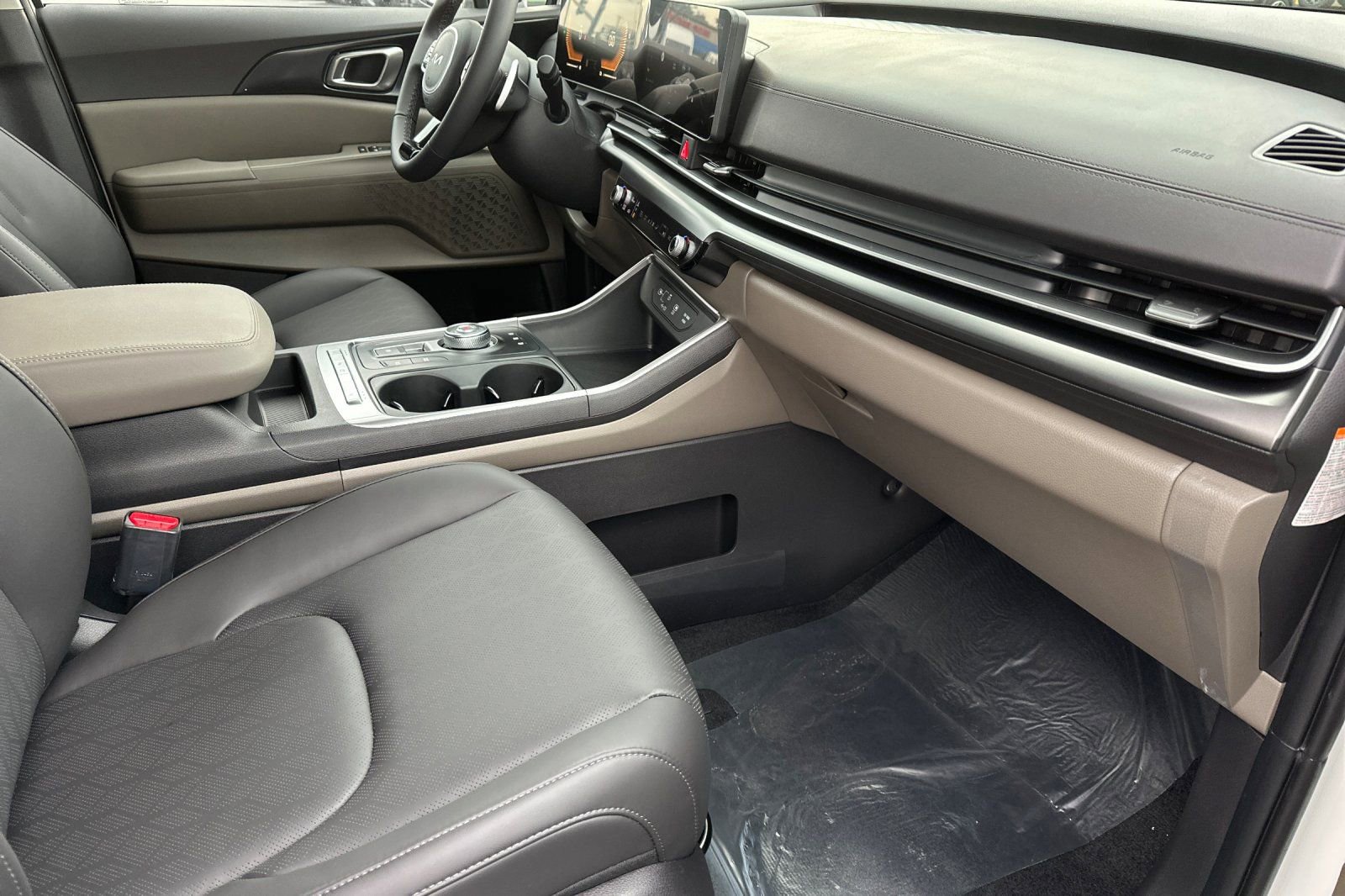 New 2026 Kia Carnival LXS image 17