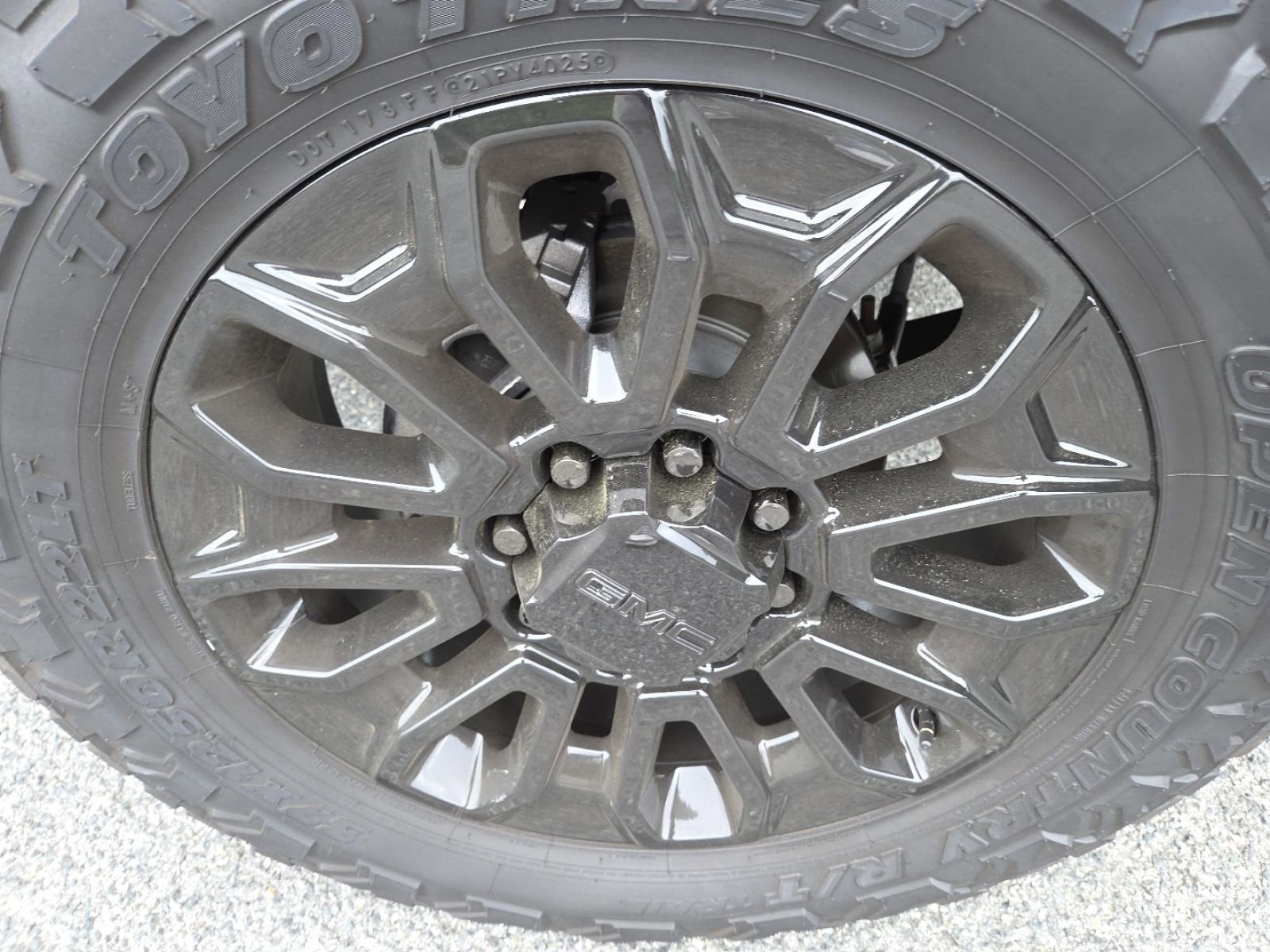 Used 2025 GMC Sierra 2500 Denali w/ Technology Package image 20