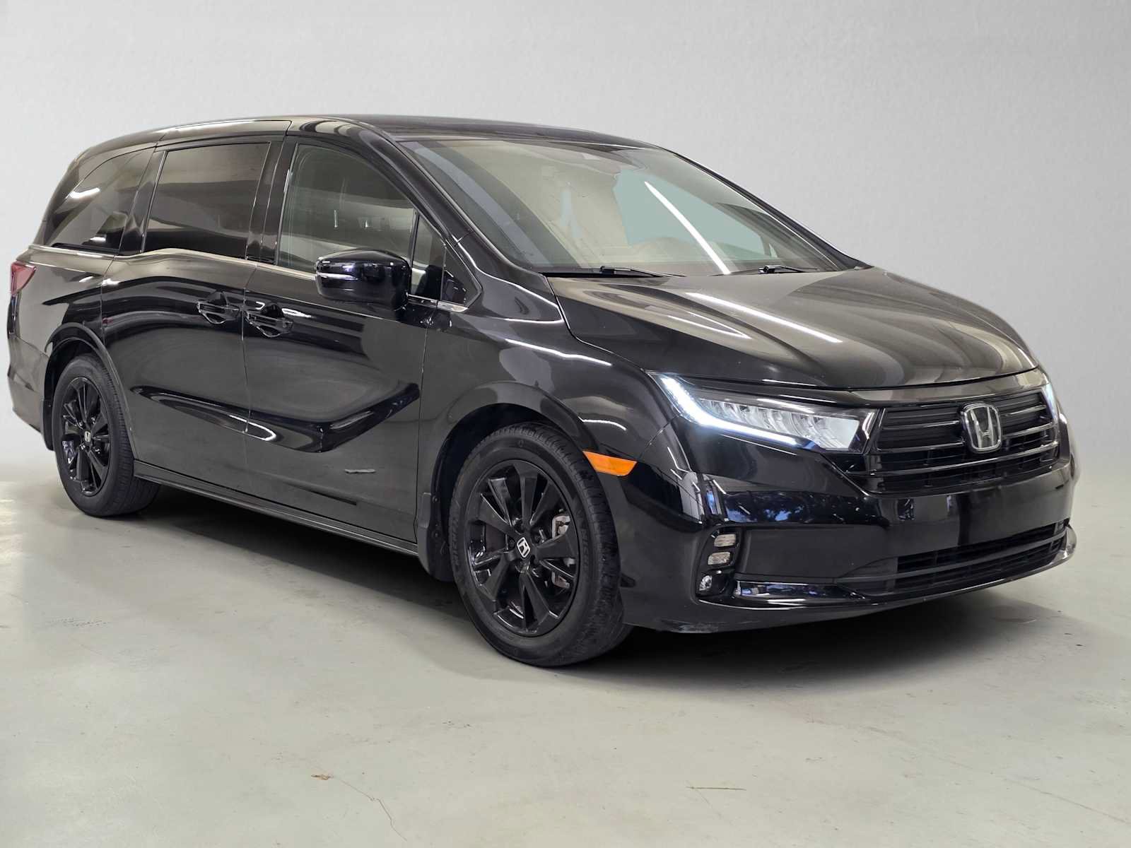 Used 2023 Honda Odyssey Sport image 7