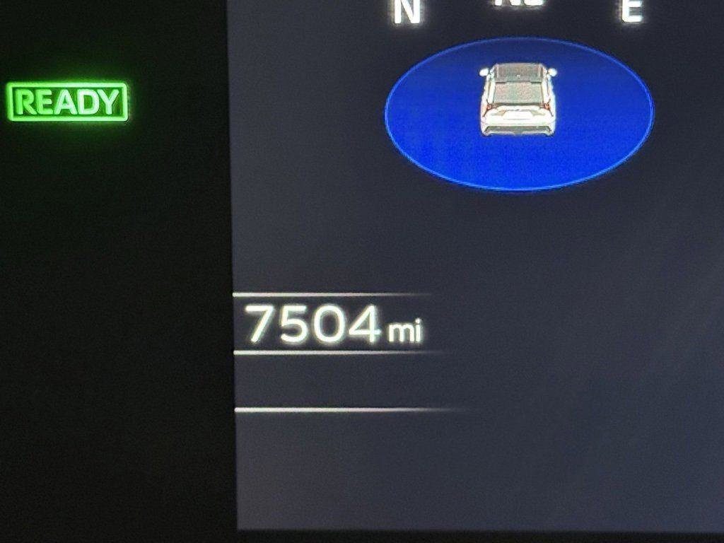 Used 2024 Subaru Solterra Premium image 23