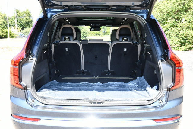 New 2026 Volvo XC90 B6 Plus w/ Protection Package Premier AWD/4WD image 29